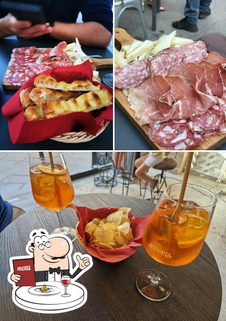 Guarda la foto che presenta la cibo e bevanda di Semper Viridia