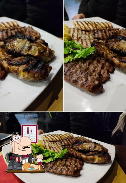 FASHION RISTORANTE ITALO-INDIANO serve pasti a base di carne