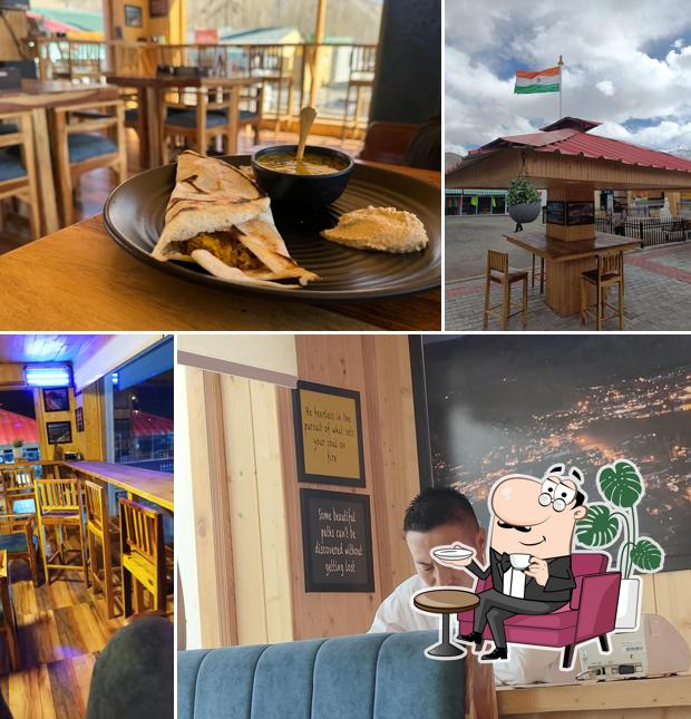 Check out how Smakme Cafe looks inside