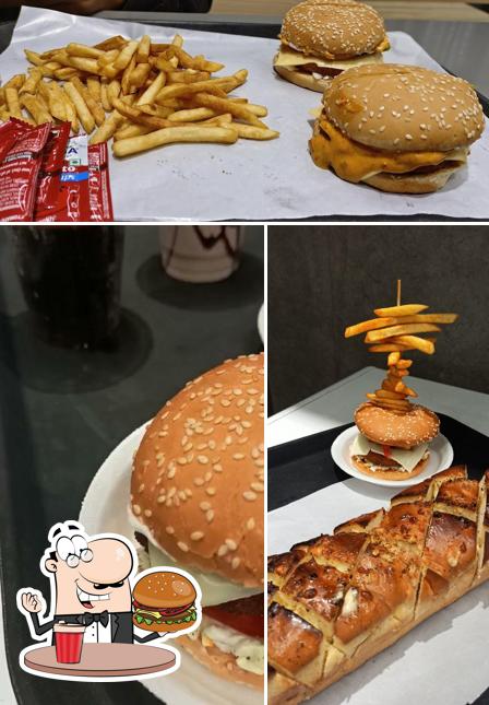 Order a burger at Burgervilla