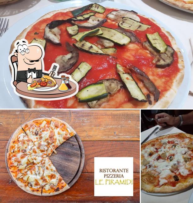 Prova una pizza a Ristorante Pizzeria Le Piramidi