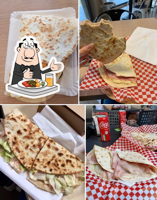 Platti al Piadineria L'Angolo Tondo