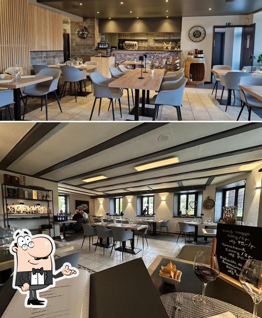 Dai un'occhiata agli interni di Restaurant Orologio