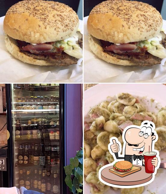 Ordina un hamburger a Ovosodo