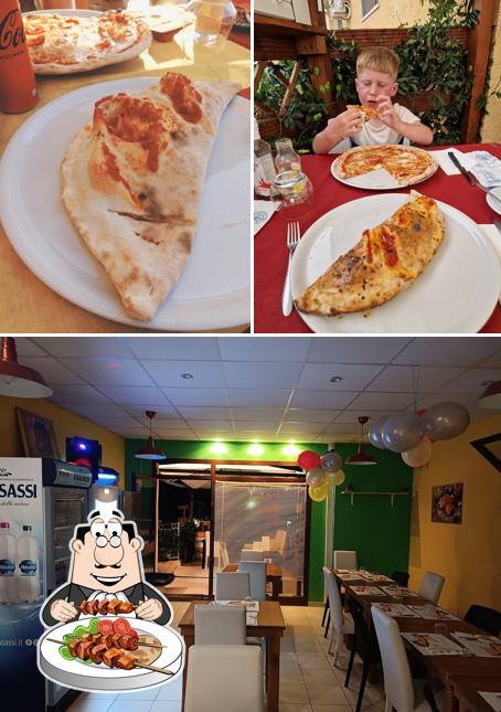 La cibo e interni del ristorante