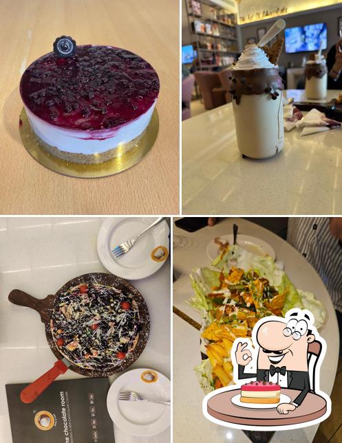 Cheesecake at The Chocolate Room - Customised Cake Bakery Shop Bathinda, Best Cappuccino Shop in Bhatinda, Sizzler Restaurant in Bathinda