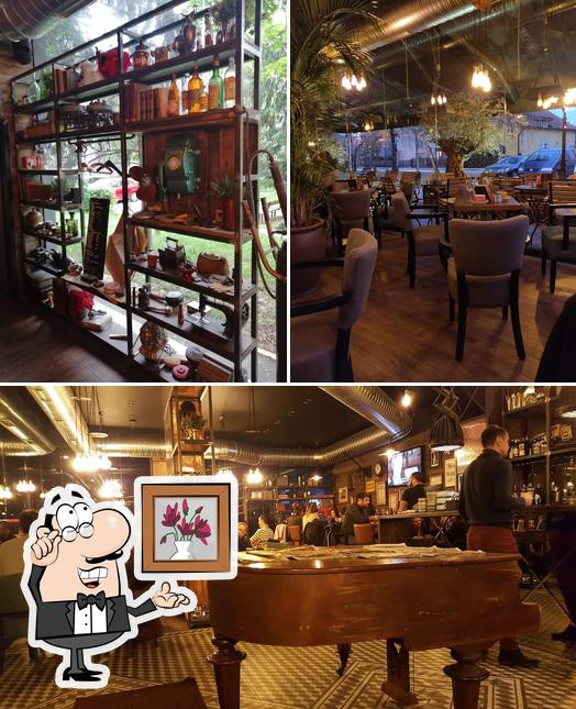 Dai un'occhiata agli interni di Kavana Corso