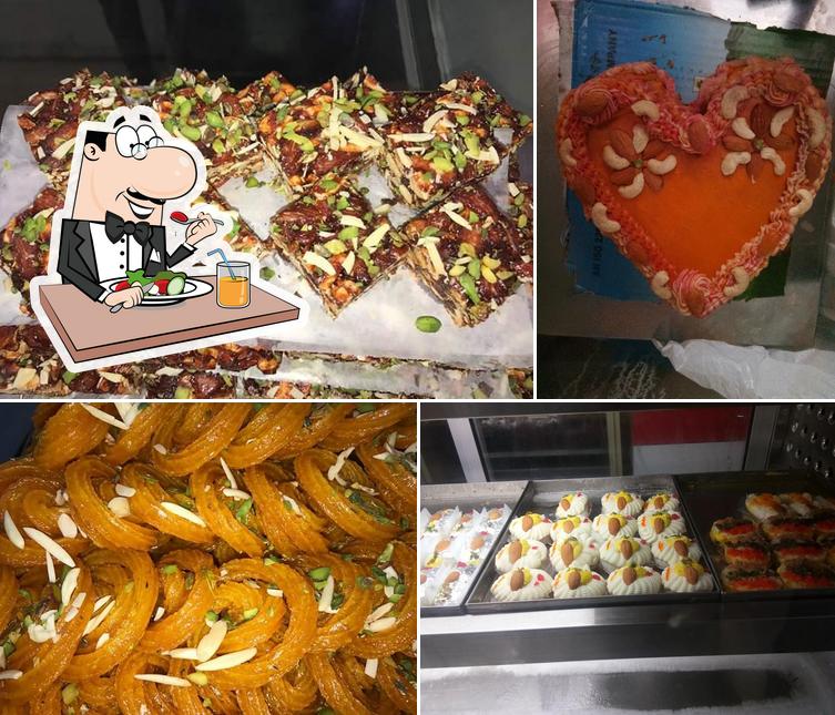 Food at करणी स्वीट होम