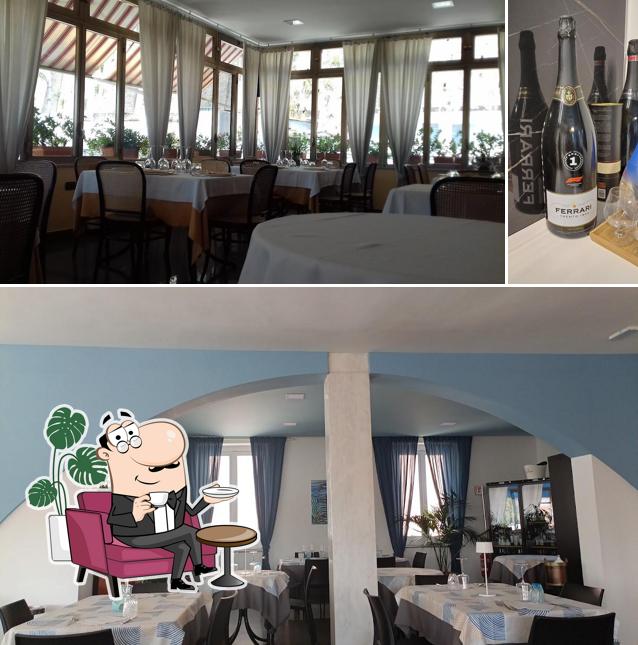 Ristorante del Golfo si caratterizza per la interni e bevanda