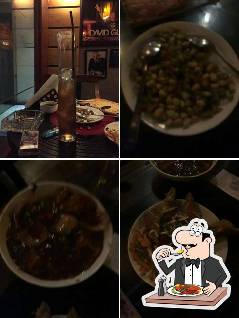 Food at Woodstock Lounge