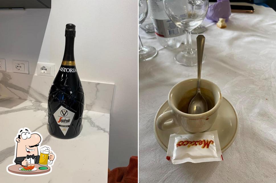 Puoi prenderti un rinfrescante bicchiere di birra chiara o scura