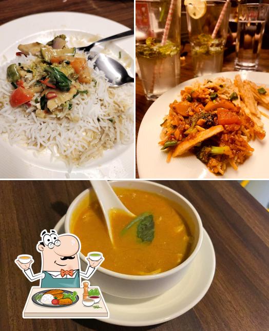 Food at Wok Hong
