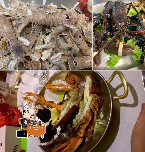 I clienti di Ristorante al Cenacolo possono gustare diversi prodotti di cucina di mare