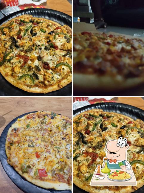 Food at LAZIZ PIZZA