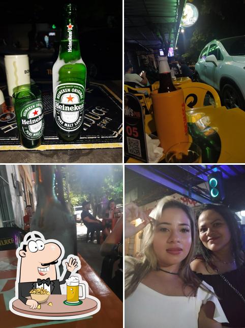 Lyon's Pub
