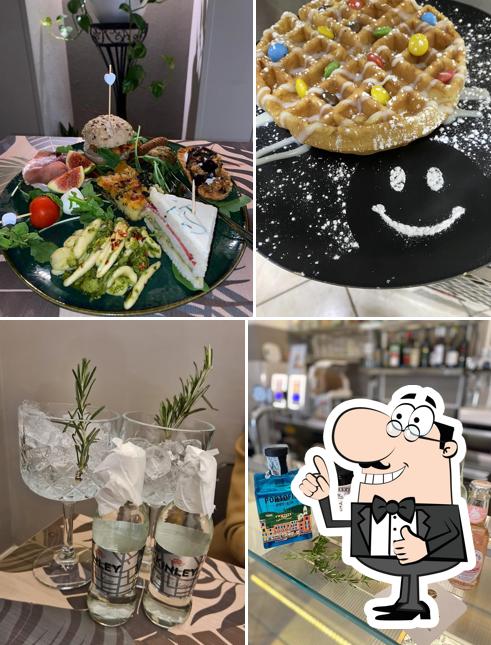 Rione Terra, Caffetteria Gelateria