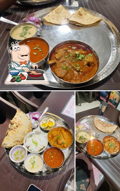 Chicken curry at Assal Kolhapuri Pahunchar