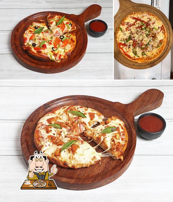 Order pizza at Bermuda Pizza House