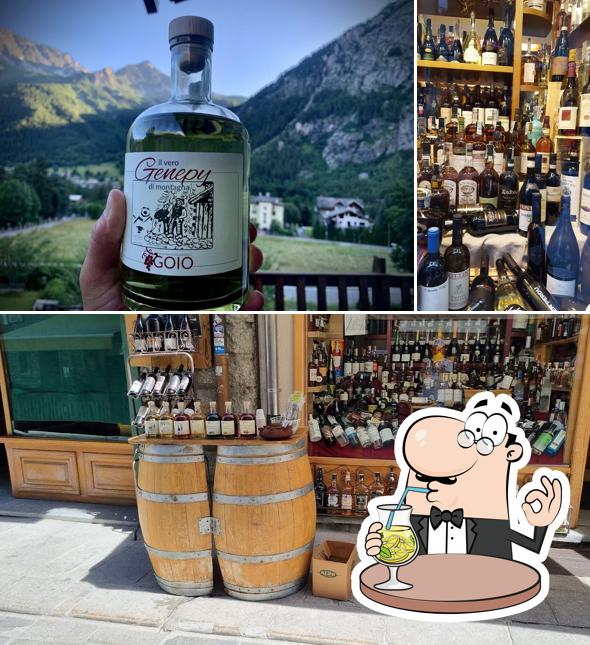 La foto della bevanda e cibo di Enoteca Goio