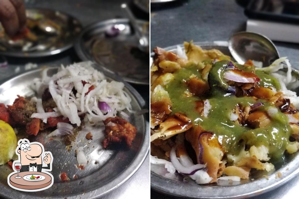 Food at RadhaShyam Samosa Wale