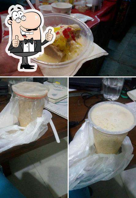 Look at the pic of Sindhi Kulfi Corner
