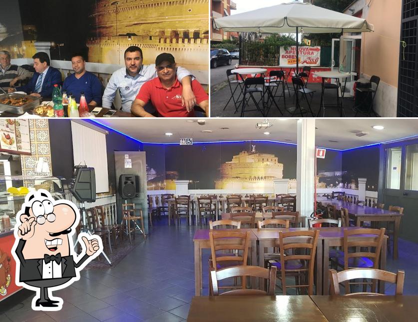 Siediti a un tavolo di Bobby Kebab Maxi Chicken-American