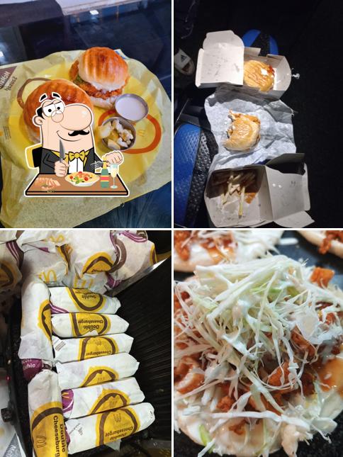 Food at Mass burger