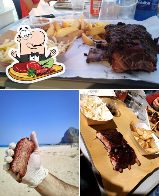Prenditi i piatti di carne a Low&slow - BBQ Smokehouse