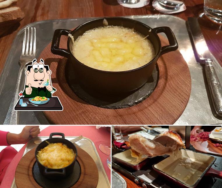Maccheroni al formaggio al Bar à Fromage, restaurant de montagne