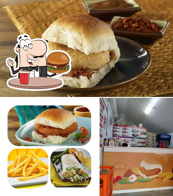 Order a burger at Goli Vada Pav No.1