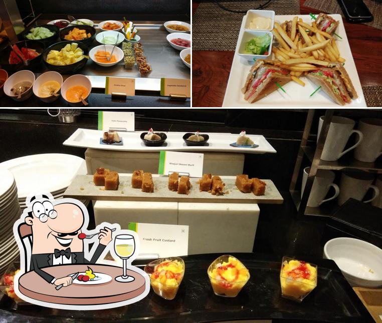 Meals at Lemon Tree Premier City Center