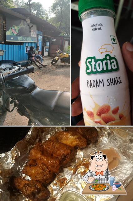 Chicken wings at Sudhir Tea Stall