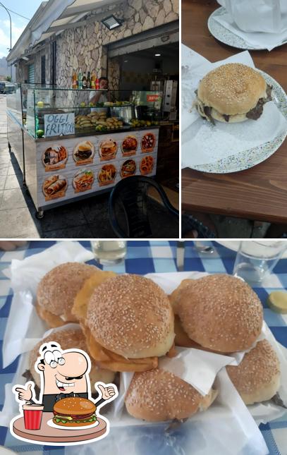 Prova un hamburger a Acquolina in Bocca