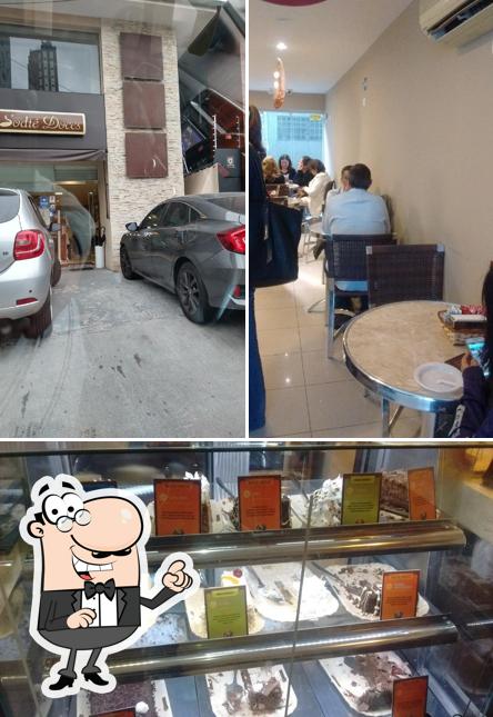 Esta é a foto ilustrando interior e comida a Sodie Doces Moema
