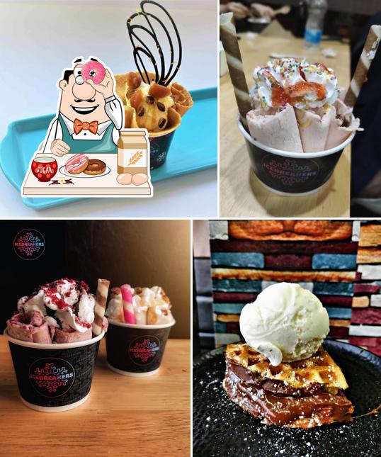 IceBreakers Gulbarga - Ice Cream Rolls, Stone Ice Cream, Ice Cream Jars, Waffles & Milkshakes serves a selection of sweet dishes