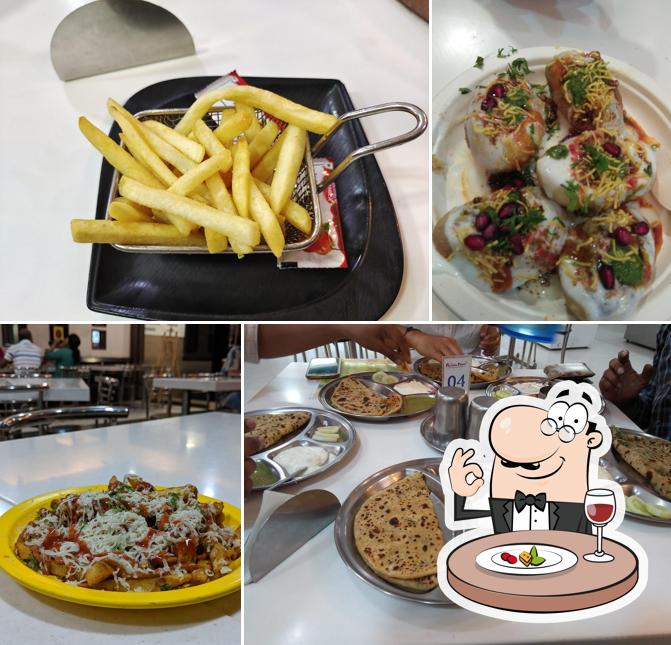 Meals at Rishi’s Paratha Plaza Sanjay Nagar