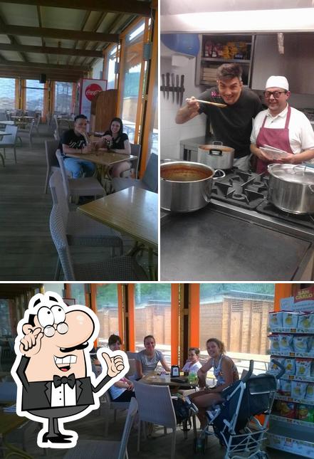 Gli interni di Bagni Helios - Ristorante Pizzeria Pesaro