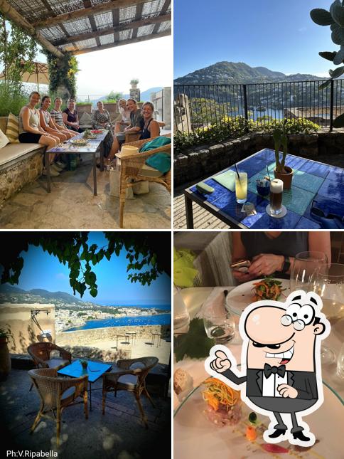 Gli interni di La caffetteria del Monastero