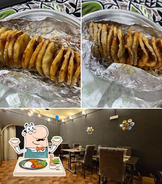 The image of Chinese Rooster’s food and interior