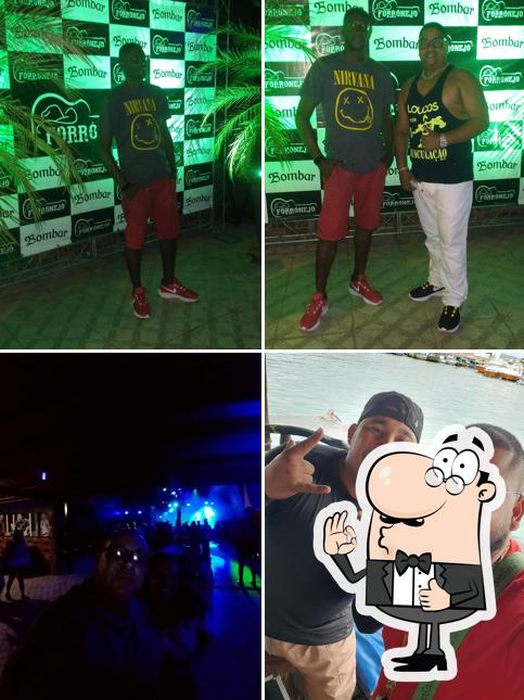Look at the picture of Bombar