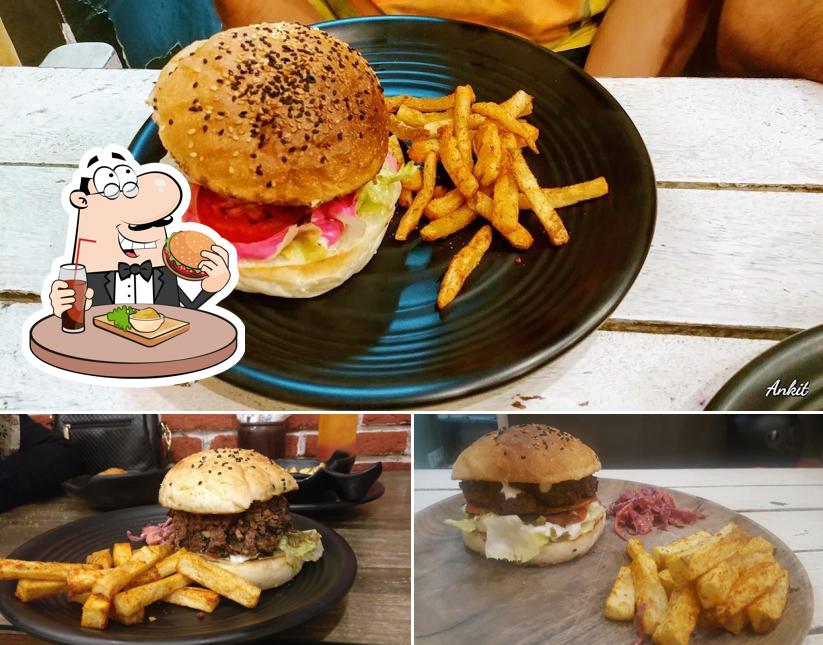 Try out a burger at Frisbees Bandra