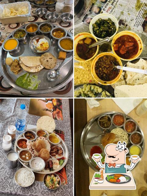 Food at New Rasthal Gujarati Thali