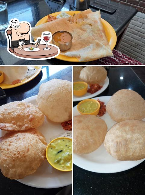 Food at Hotel Aryasalkara