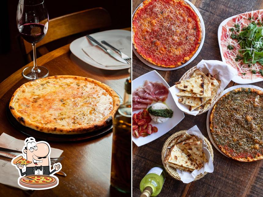 Peça diversos estilos de pizza