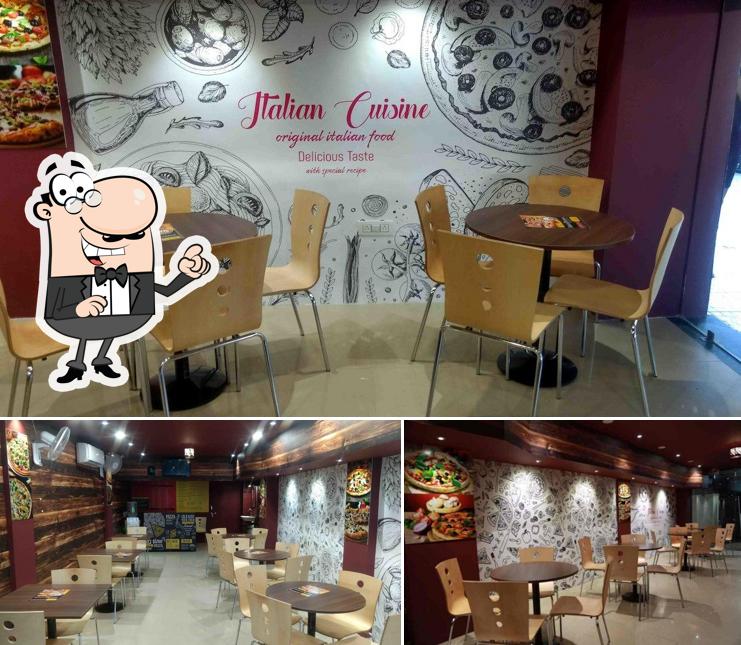 Check out how Indian Pizzeria looks inside