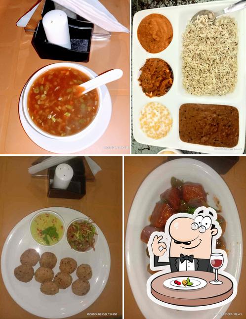 Food at The Multicuisine Hub