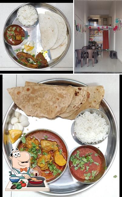 Chicken curry at Vadval Katta