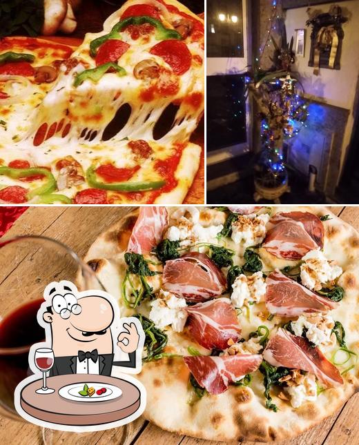Questa è la foto che mostra la cibo e interni di Pizzeria Rosticceria Stella Vetralla