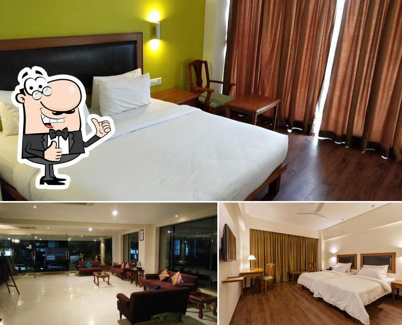 Here's a photo of Krishna Inn - The Green Hotel