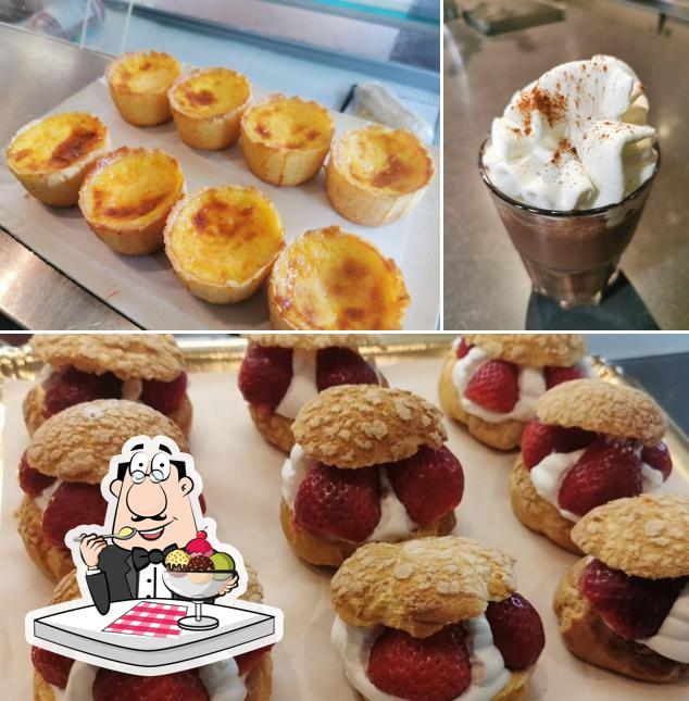 Nuovo Bar Pineta serve un'ampia gamma di dessert